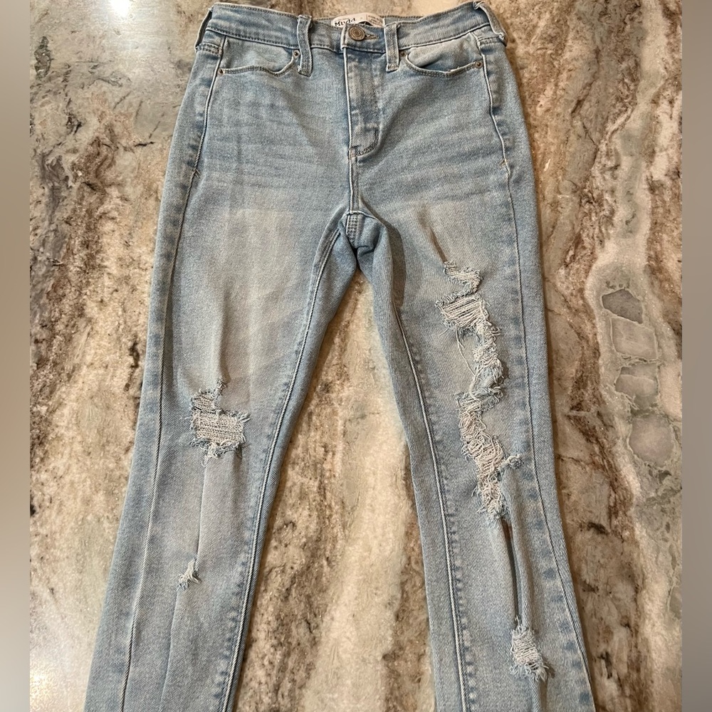 light blue jeans. ripped. size 3. mudd brand